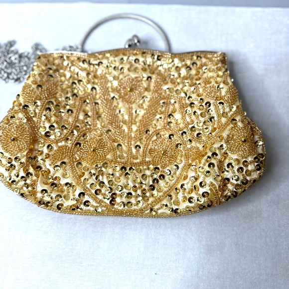 Beaded Sequin Design Evening Clutch - Picture 7 of 13